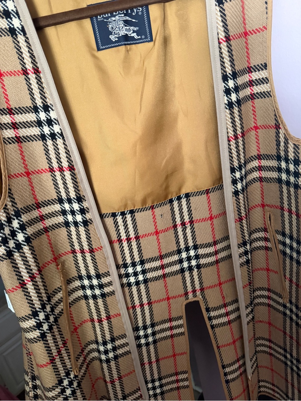 Burberry Tan Trench Coat with Signature Check Lining - Picture 10 of 14